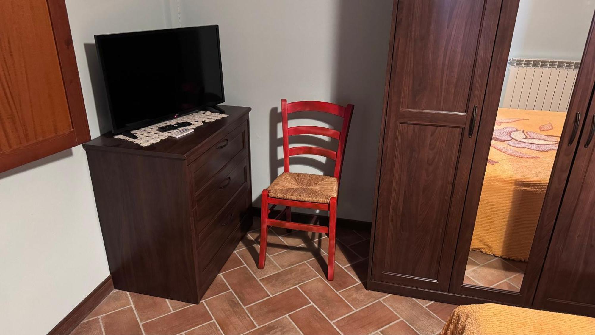 Appartamento Isenesi Gambassi Terme Kültér fotó