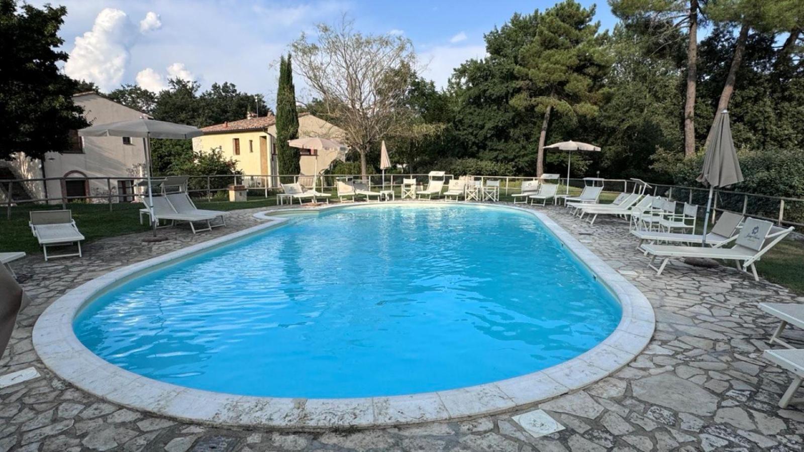 Appartamento Isenesi Gambassi Terme Kültér fotó